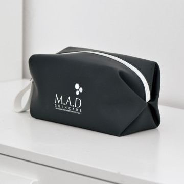 Косметичка MAD Skincare (Черная)
